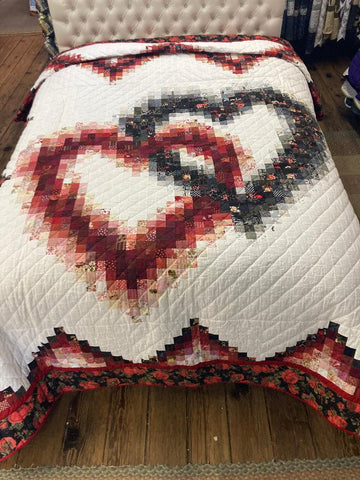 Linking Hearts Quilt Queen