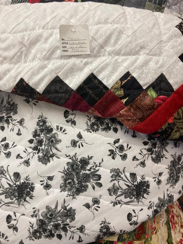 Linking Hearts Quilt Queen