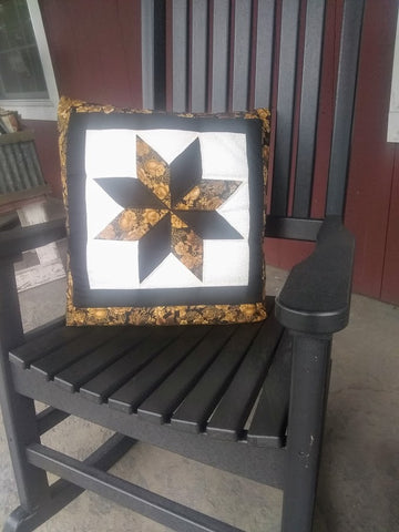Black and Gold Flower Quillow